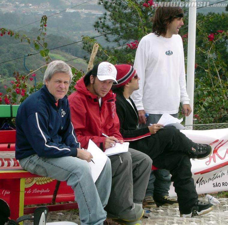 Juízes: Cesar Gyrão, Rogerio Lalau, Dinho e Flavio Ascanio