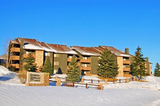 powder-wood-resort.jpg